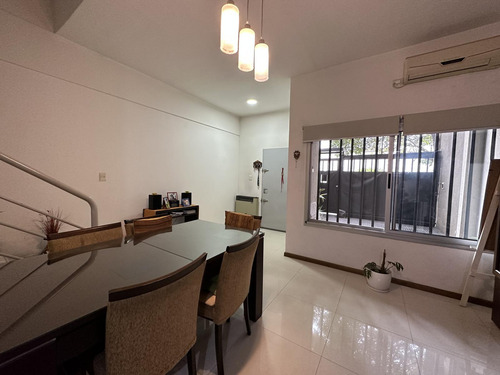 Ph En Venta - Villa Urquiza - Tipo Triplex - 4 Ambientes - Cochera Y Baulera