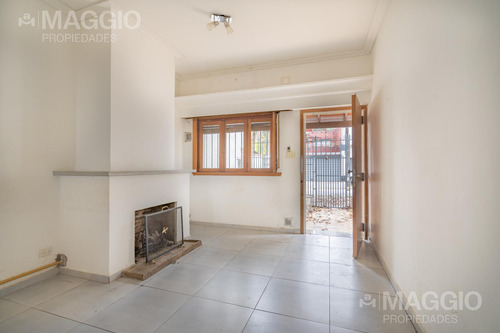 Casa 4 Ambientes En Alquiler Ramos Mejia