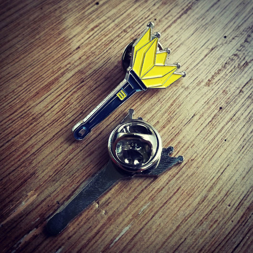Big Bang Pin De Metal Kpop (x 3)