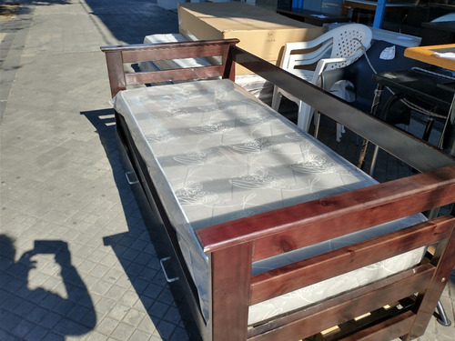 Imagen 4 de 10 de Divan Cama Con Carricama. Pino Lustrado.