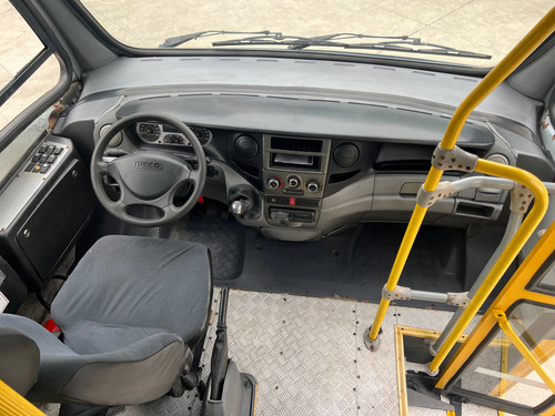 Micro Ônibus Iveco City Class 70c17