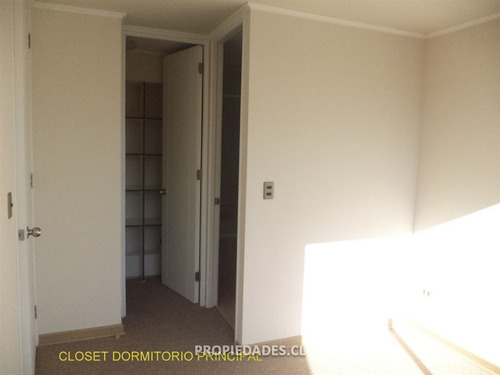 Departamento En Venta De 2 Dorm. En Estación Central