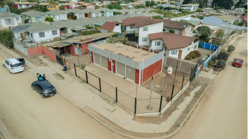 Casa Habitacion + Locales Comerciales  El Quisco