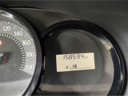 Imagem 5 de 10 de Renault Logan 1.0 Authentique 16v Flex 4p Manual