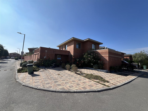 Venta Casa 3 Dormitorios 3 Baños Buin