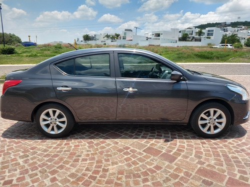 Imagen 2 de 11 de Nissan Versa 2017 1.6 Advance At