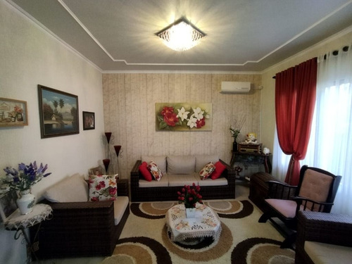 Imagem 2 de 15 de Casa Com 3 Dormitórios À Venda, 250 M² Por R$ 700.000,00 - Garcia - Blumenau/sc - Ca0650