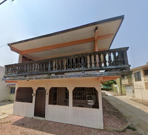 Casa En Venta En Coatzacoalcos, Veracruz. Tsc/
