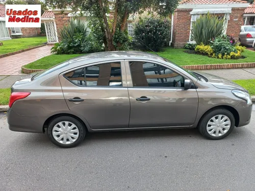 Nissan Versa 1.6 Drive