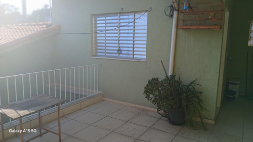 Casa 4 Dormitórios 1 Suíte 2 Banheiro