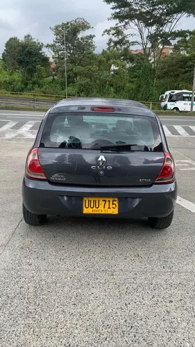 Renault CLIO STYLE Clio Style 1.2 mt modelo 2016