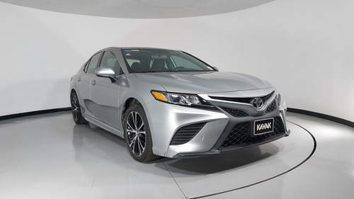Toyota Camry 2.5 SE AUTO