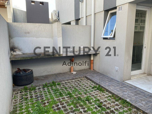 Imagen 11 de 19 de Calle 12 E/ 510 Y 511 Duplex A Estrenar De 3 Dormitorios Prox. Cno.centenario