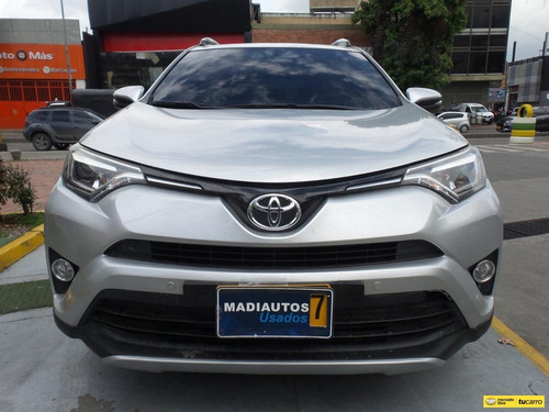Imagen 2 de 25 de Toyota Rav 4 Wagon