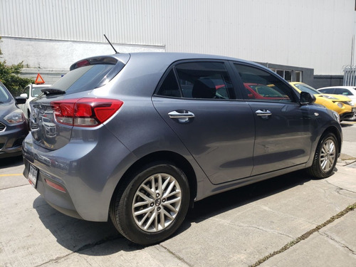 Imagen 6 de 15 de Kia Rio Hb Ex Ta 2020