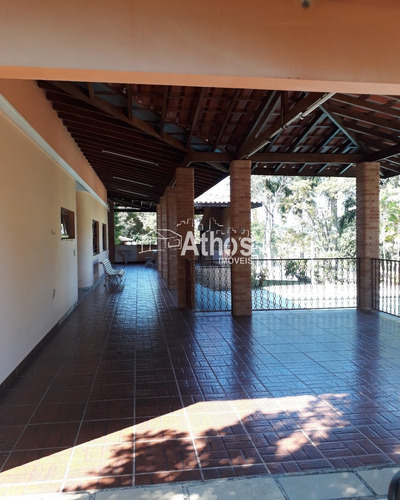 Imagem 29 de 30 de Chácara Com Casa Sede - 3 Dormts(1 Suíte), Lavabo, Sala De Estar Com Lareira, Sala De Jantar, Cozinha, Lavanderia Com Armário, Área Gourmet Com Churrasqueira E 2 Wcs., Casa Caseiro - Ch00301 - 695248