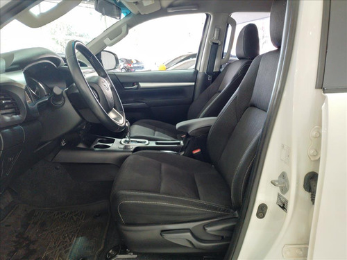 Toyota Hilux 2.7 VVT-I FLEX CD SR 4X2 AUTOMÁTICO
