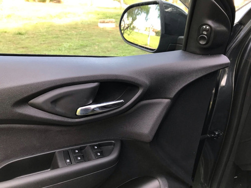 Imagem 12 de 20 de Onix Hatch Ltz 1.4 Automatico
