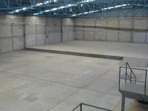 Bodega/nave En Venta Industrial En Carretera Panamericana