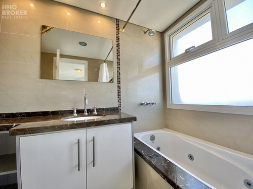 Imagen 10 de 26 de Apartamento En Venta De 3 Dormitorios Terraza Con Parrillero Propio Playa Mansa - Punta Del Este Mansa