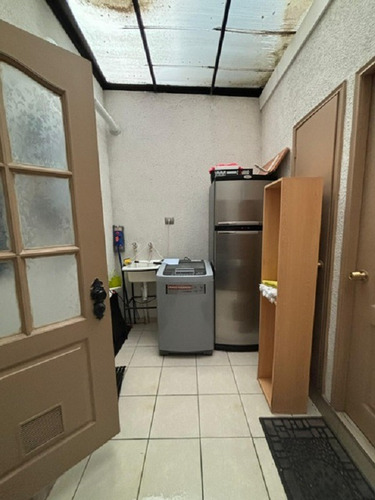 Excelente Casa Tipo Townhouse De 3 Pisos. 5d-4b.