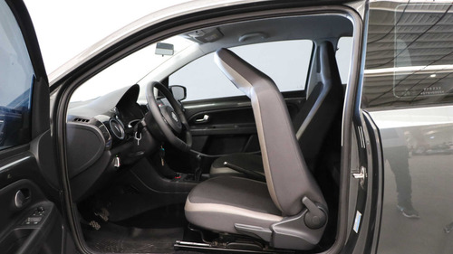 Volkswagen Up! 1.0 High Up! 75cv 3 P - 170948 - C