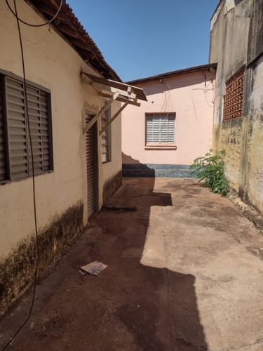 Imagem 2 de 10 de Casa Com 2 Dormitórios À Venda, 570 M² - Vila Virgínia - Ribeirão Preto/sp - Ca2364