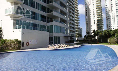 Departamento En Venta En Isola Puerto Cancun Zona Hotelera N-tcs4282