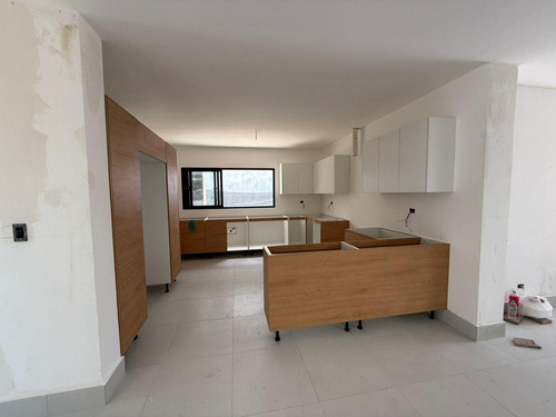 Villa En Venta En Playa Nueva Romana, A Estrenar.