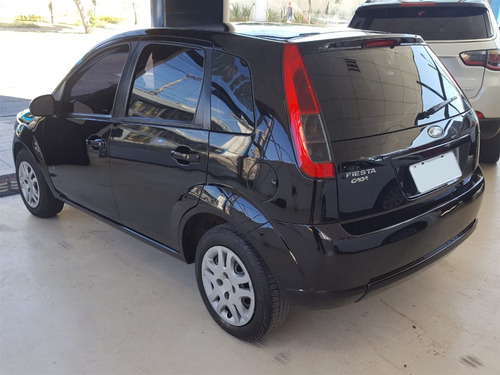 Ford Fiesta 1.6 Rocam Se Plus Hatch 8v Flex 4p Manual
