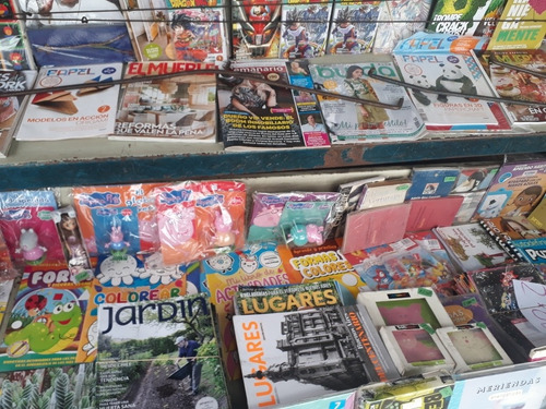 Imagen 2 de 5 de Vendo O Permuto Kiosco De Diarios