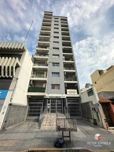 Cochera En Venta, San Martin Centro