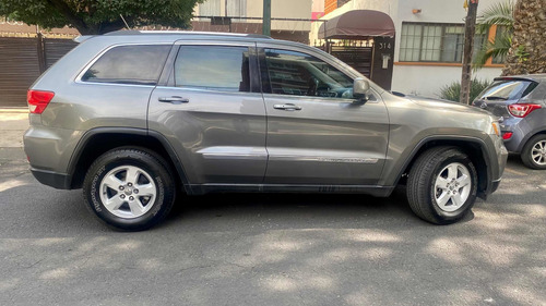 Imagen 8 de 13 de Jeep Grand Cherokee 2012 Laredo V6 4x2 At