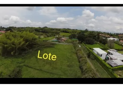 Lote y casalote en venta