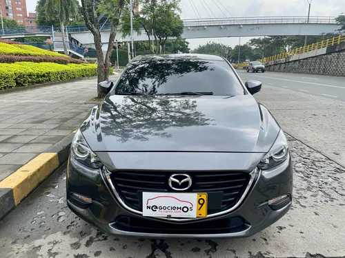 Mazda 3 2.0 Prime