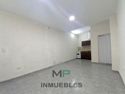 Imagen 4 de 7 de Alquiler Monoambiente En Planta Baja