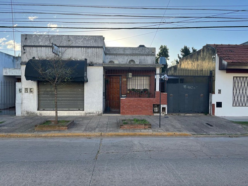 Venta Local + Casa En General Rodriguez Centro