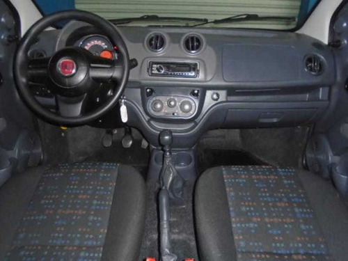 Imagem 3 de 15 de Fiat Uno 1.0 Vivace Celebration 8v 4p Flex Manual 2016