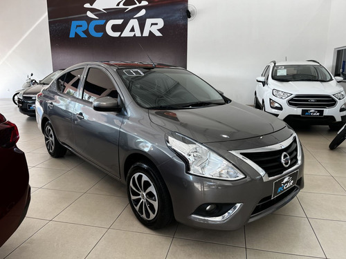 Nissan Versa Sedan 1.0 4P FLEX S