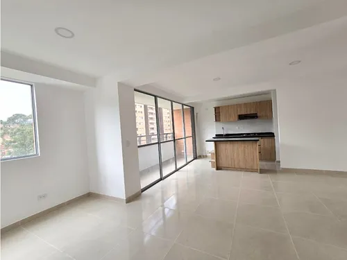 Estrena Apartamento En Piso Alto, Ubicación Inmejorable - Itagüí