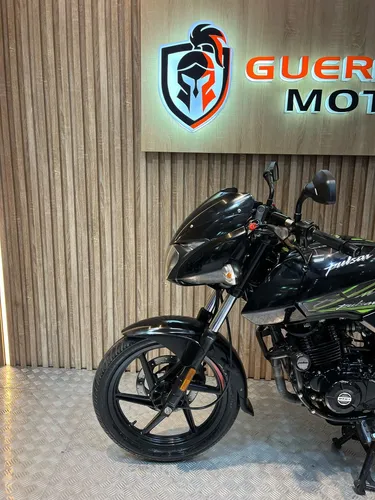 Bajaj Pulsar 180 Fi Neon 2022