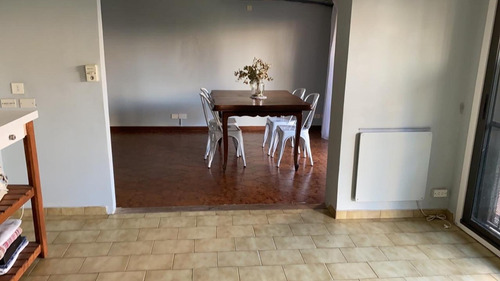 Imagen 6 de 29 de Muy Lindo Chalet 3 Pl 6 Amb C/av Y Dardo Rocha