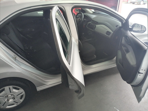 Imagen 13 de 15 de Chevrolet Onix 2018 1.4 Joy Ls + 98cv