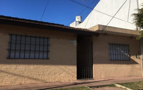 Imagen 2 de 6 de Departamento En Venta En Villa De Mayo