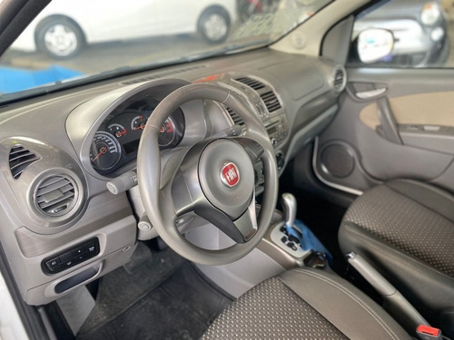 Imagem 11 de 15 de Fiat Grand Siena 1.6 Essence