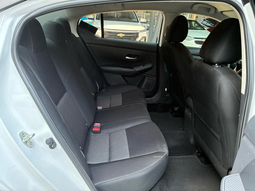 Nissan Sentra 2.0 Advance Mt