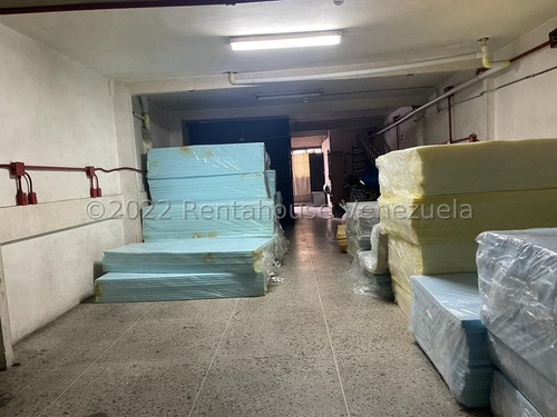 Imagen 15 de 19 de Claudia Lopez Vende Edificio En Catia Mls #22-23270