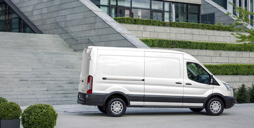Ford Transit 2.2 Furgon Mediano 350m