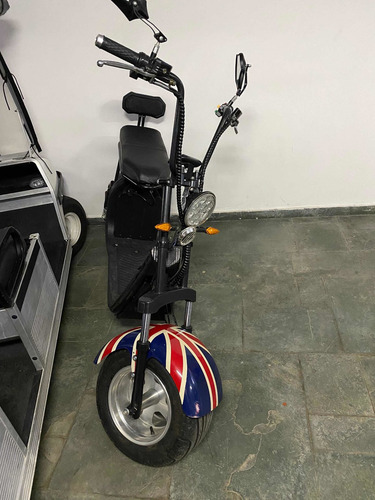 Imagem 5 de 9 de Scooter Eletrica