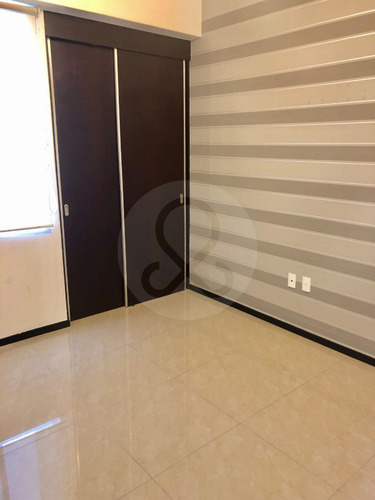 Departamento En Venta En Fraccionamiento Cañadas De San Lorenzo